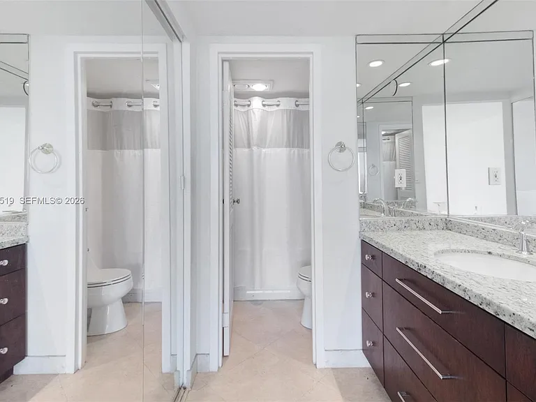 555 NE 15th St #31C — Photo 16