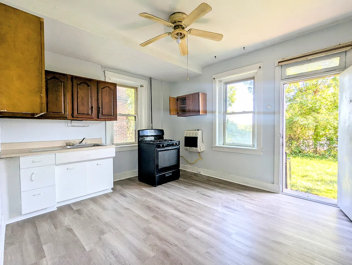 Building Photo - 2116 Bedford Ave #REAR