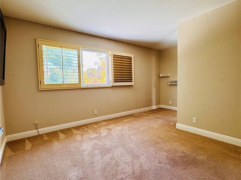 1413 W Moore Ave — Photo 12