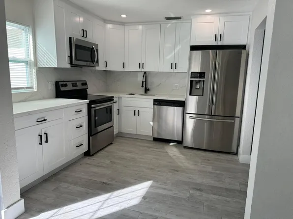 701 N Pompano Ave, Sarasota, FL 34237
