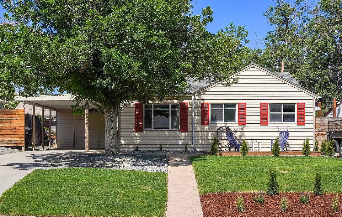 3 bed, 1434 sqft, $2,900 — Photo 1