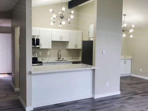 4900 74th Pl NE APT 4, Marysville, WA 98270