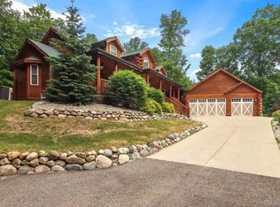 5592 Troon N, Bellaire, MI 49615