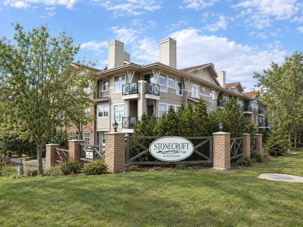 1010 S Arbour Lake Rd NW #1314, Calgary, AB T3G 4Y8