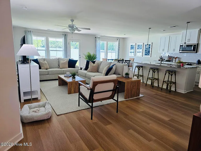 1056 Ben Thomas Dr NE — Photo 5