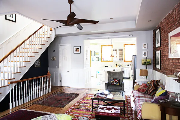 Rented by Chris Stewart, LREB | media 28