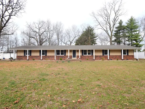 4 Webster Hill Est, Mount Vernon, IL 62864