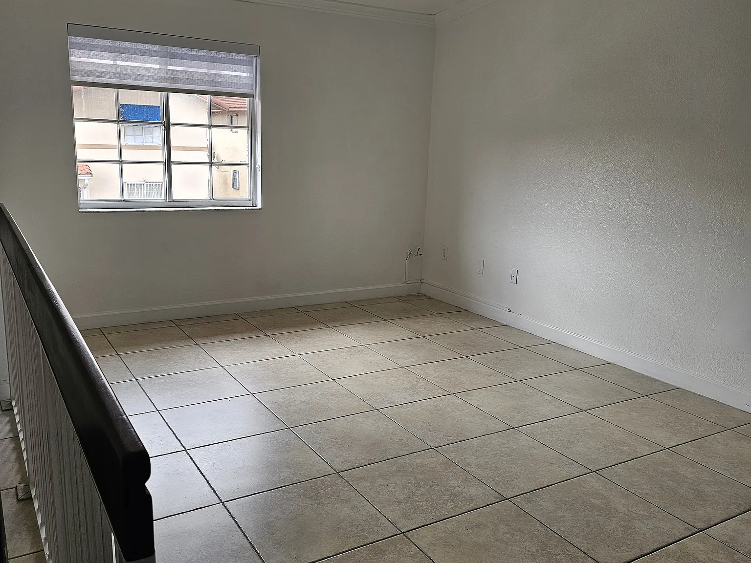 2 bed, 960 sqft, $2,200 — Photo 2