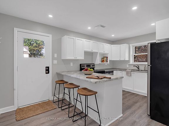 2nd image of 19 Alfred St