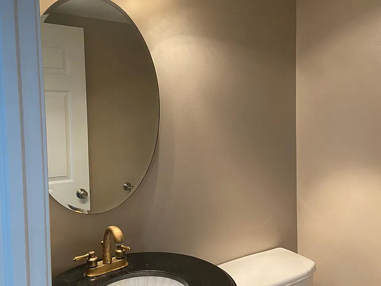 30 Clayburne Blvd — Photo 15