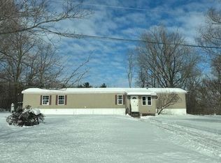 155 Mason St, Morrisonville, NY 12962