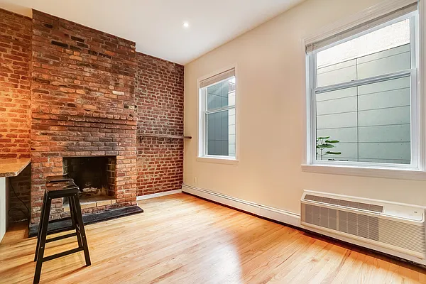 Rented by Bond New York | media 14