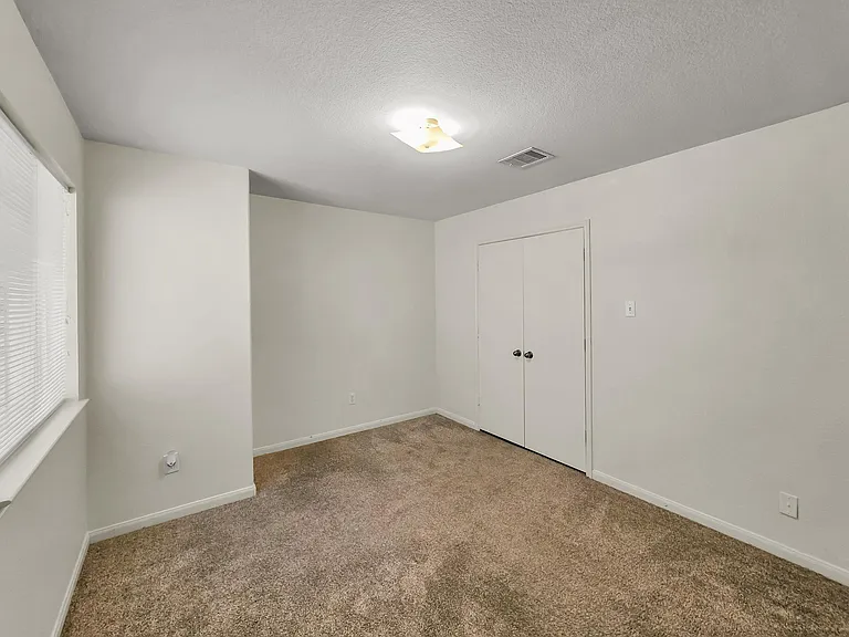14626 Gervaise Dr — Photo 37