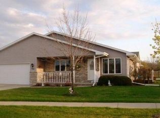 249 Parkside Ct, Kimberly, WI 54136