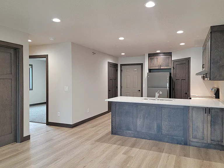 629 11th Avenue Apartments — Photo 16