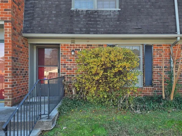 1959 Meadowbrook Cir, Dalton, GA 30720