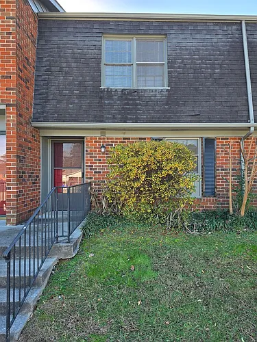 1959 Meadowbrook Cir Photo 1