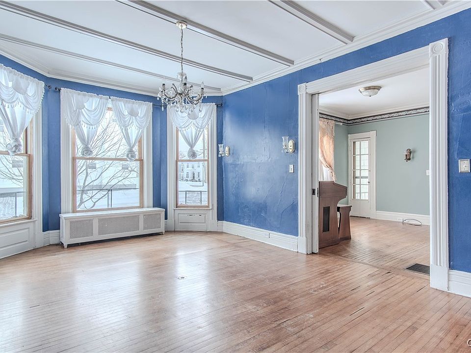 13th image of this home