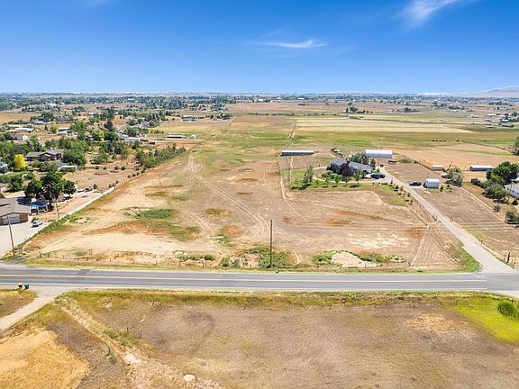 2nd image of 3613 W County Road 8
