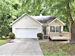 5245 Hillcrest Glenn Dr, Sugar Hill, GA 30518