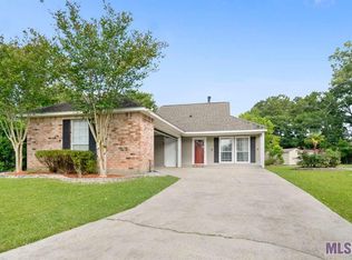 512 Fawn Lake Dr, Baton Rouge, LA 70816
