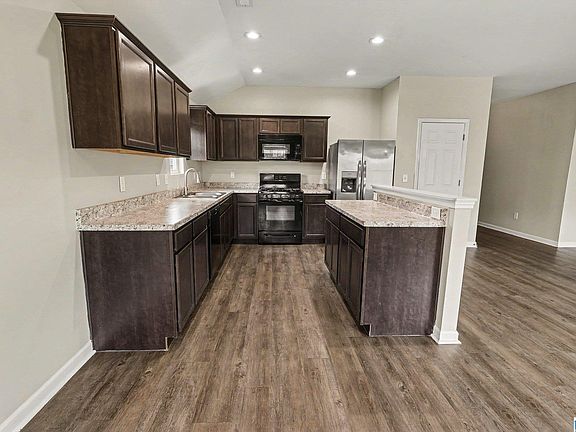 5th image of 397 Clear Creek Ln