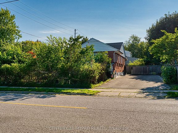 4th image of 756 Cheapside St
