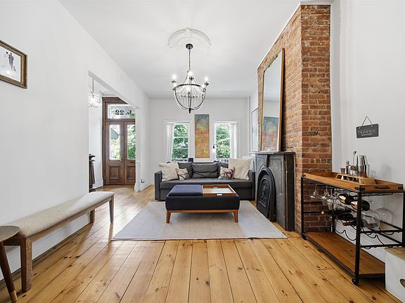 2nd image of 22 Laidlaw Ave