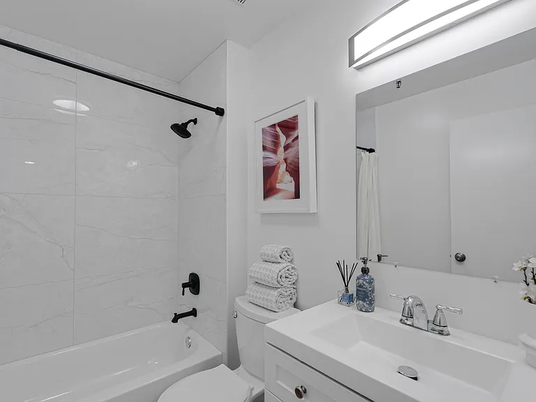 2111 Latham St #307 — Photo 63