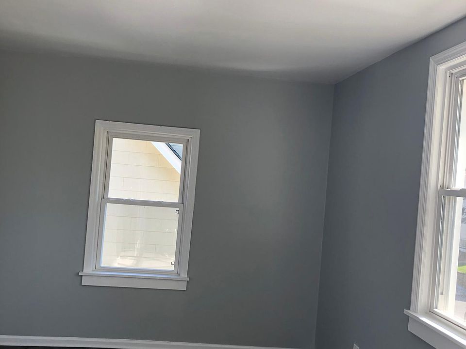 2nd image of 75 Willet St