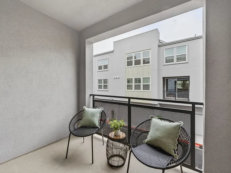 1860 Midnight Cir — Photo 19