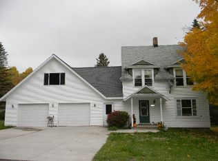 23461 Woodside Ln, Hancock, MI 49930