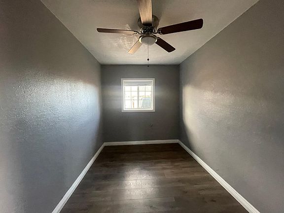 5th image of 18481 Jonathan St