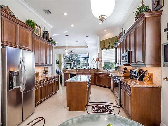 4th image of 28656 Pienza Ct