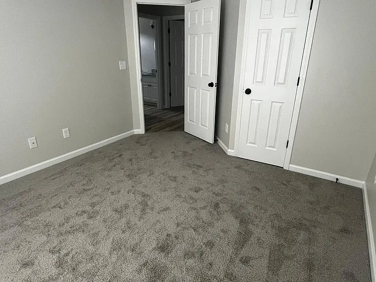 824 Eastmont Rd — Photo 18