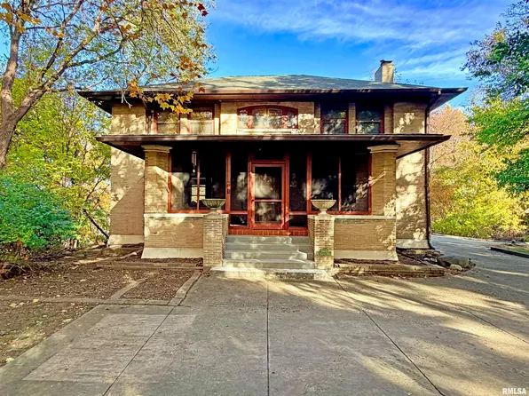 1607 W Parkside Dr, Peoria, IL 61606