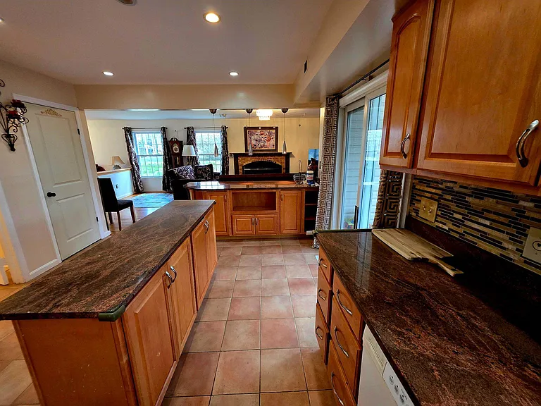 8120 Paisley Pl — Photo 12