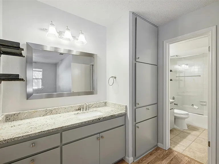 9226 Jollyville Rd #221 — Photo 15