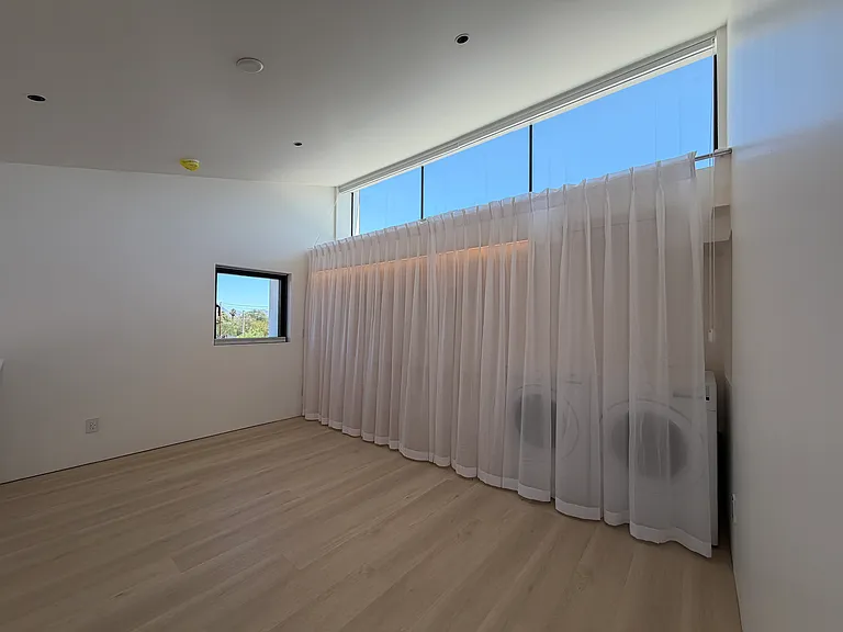 1150 E Roosevelt St #6 — Photo 13
