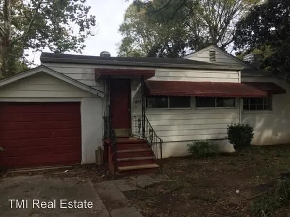 616 40th Pl, Fairfield, AL 35064