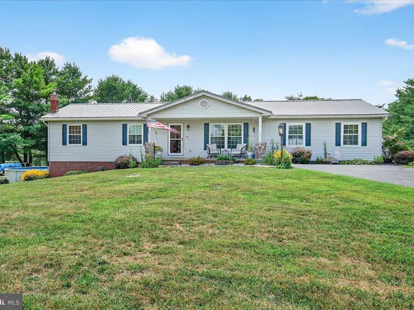 14846 White Oak Rdg, Hancock, MD 21750