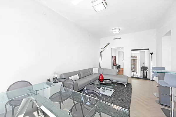 Rented by Douglas Elliman | media 17