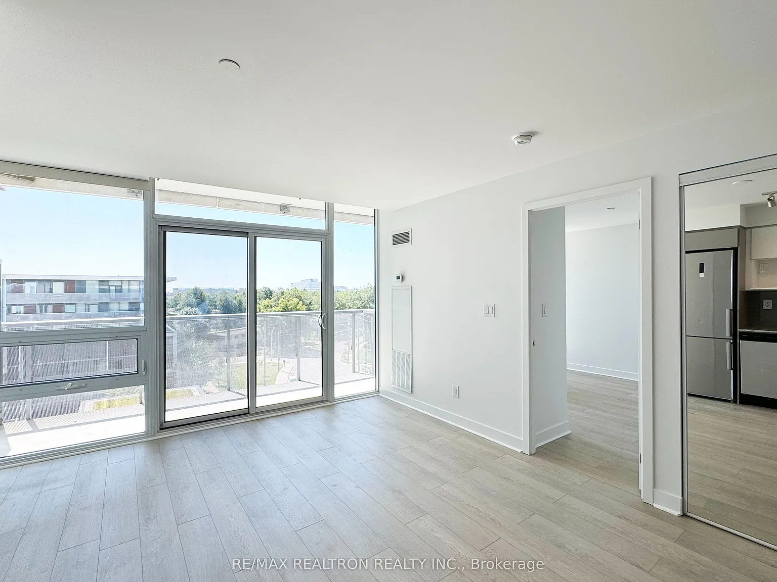 2 bed, $2,500 — Photo 3