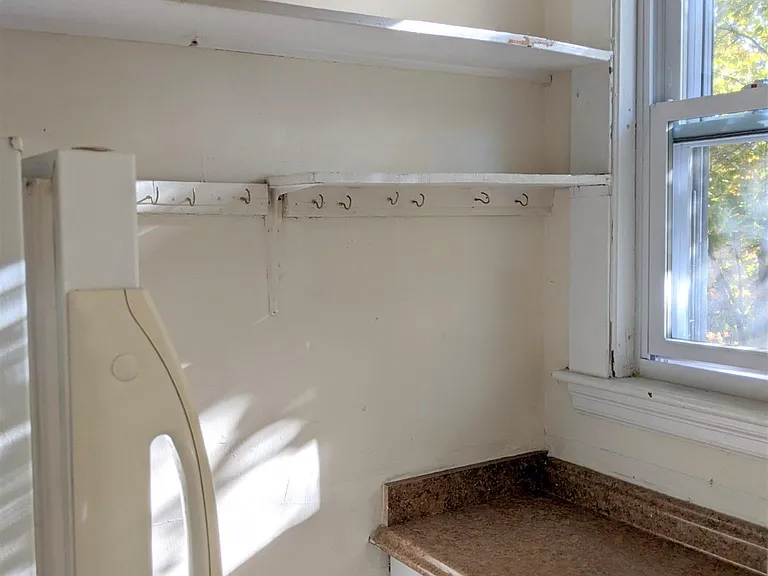 18 Sanborn Ave #4 — Photo 16