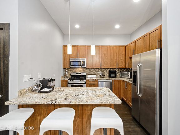 5th image of 2150 W North Ave APT 5