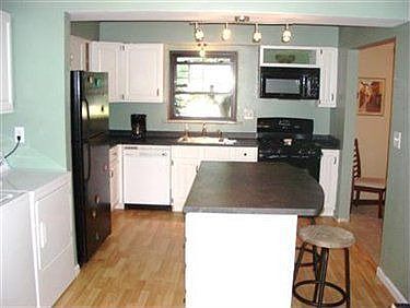 5th image of 25525 Chatworth Dr
