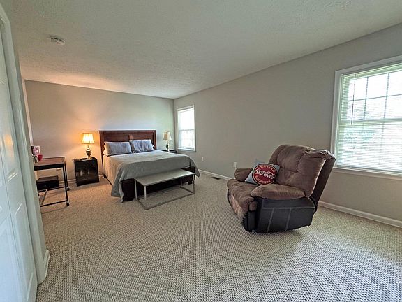 4th image of 502 Tudor Dr