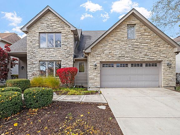 3rd image of 1319 Cranbrook Cir