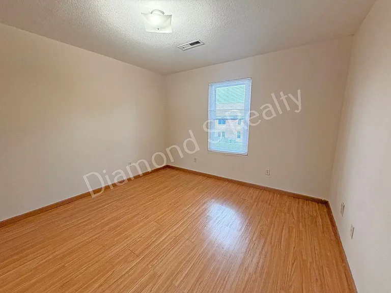 2159 East Macs Court — Photo 11