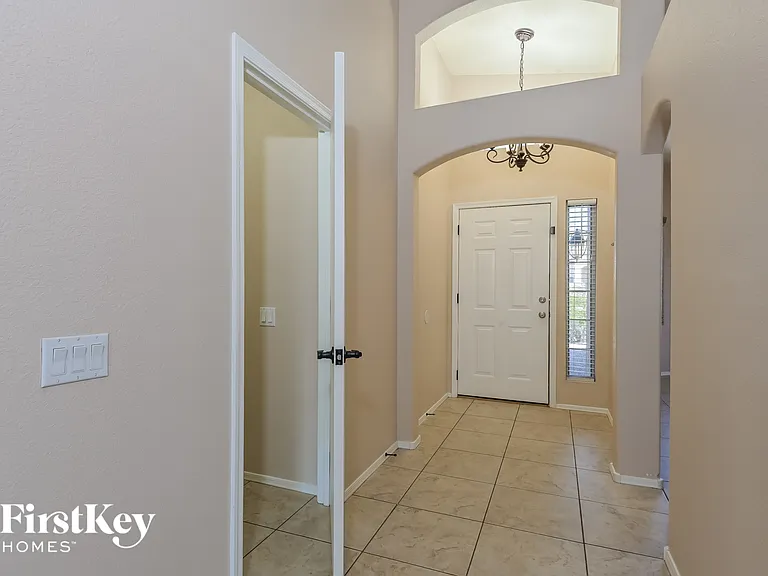 7225 W Opossum Dr — Photo 2